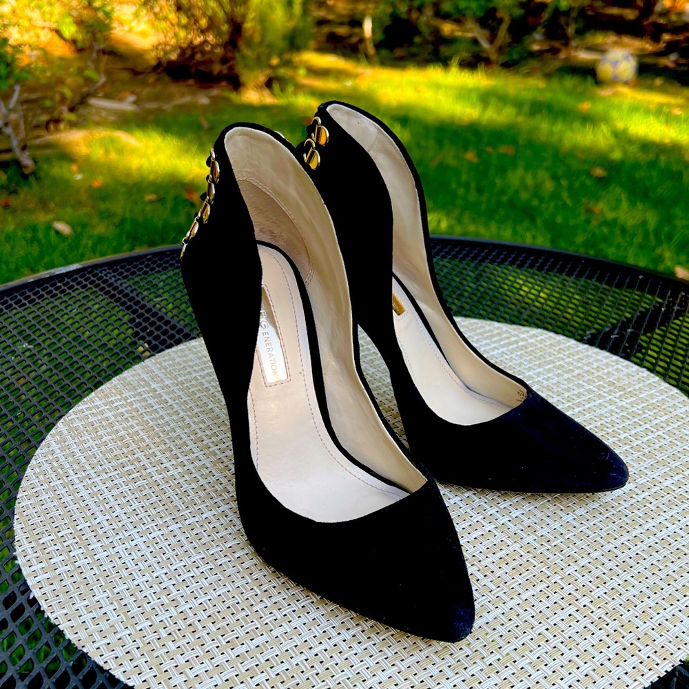 BCBGeneration suede pumps